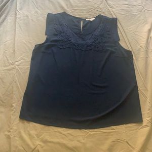 XL Women’s Navy top “skies are blue”